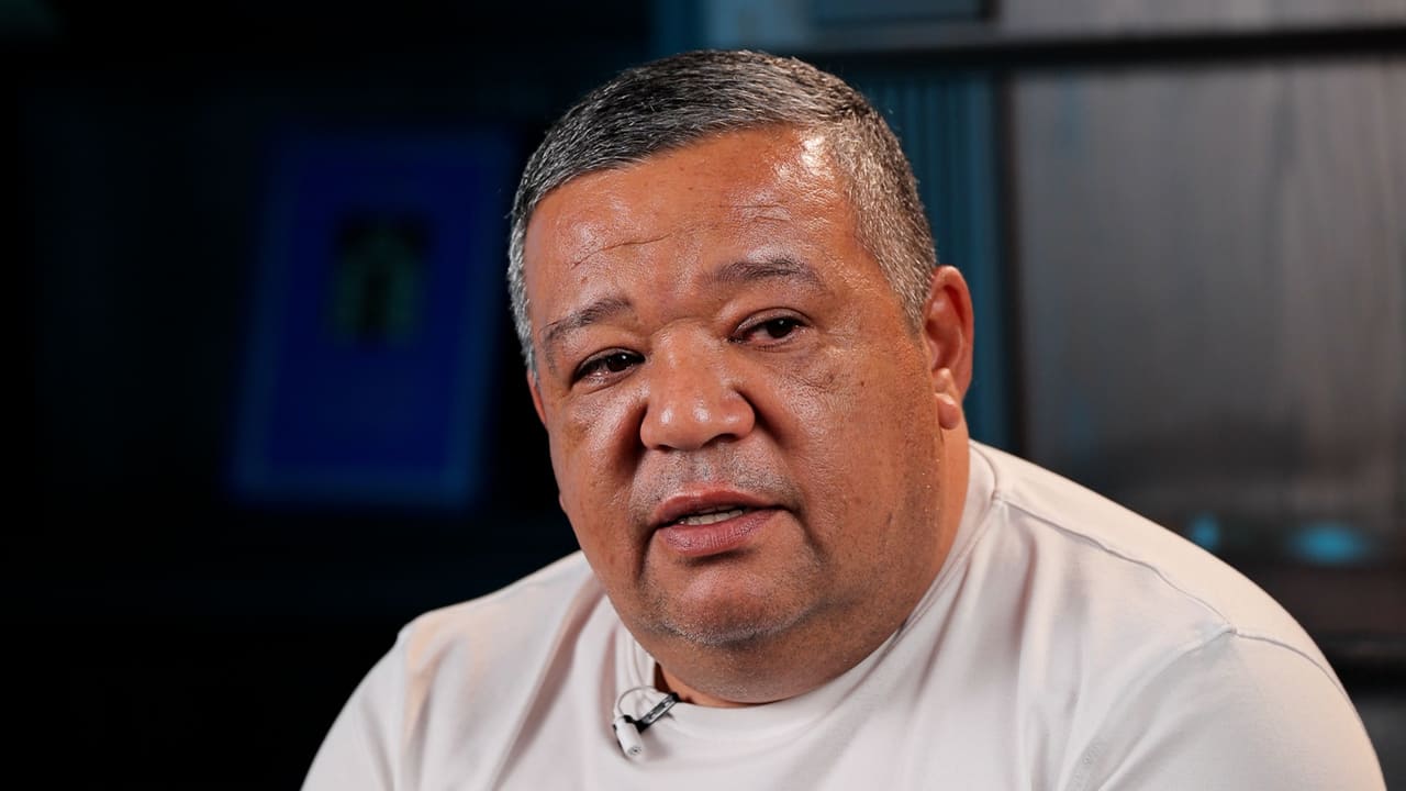 YouTubeda jinsiy aloqa videolarini tomosha qiling